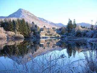 Отель Ballynahinch Castle Hotel Баллинахинч-1